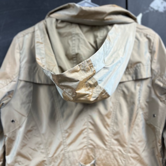 Shimmery gold trench coat/ Rain coat - Picture 7 of 10